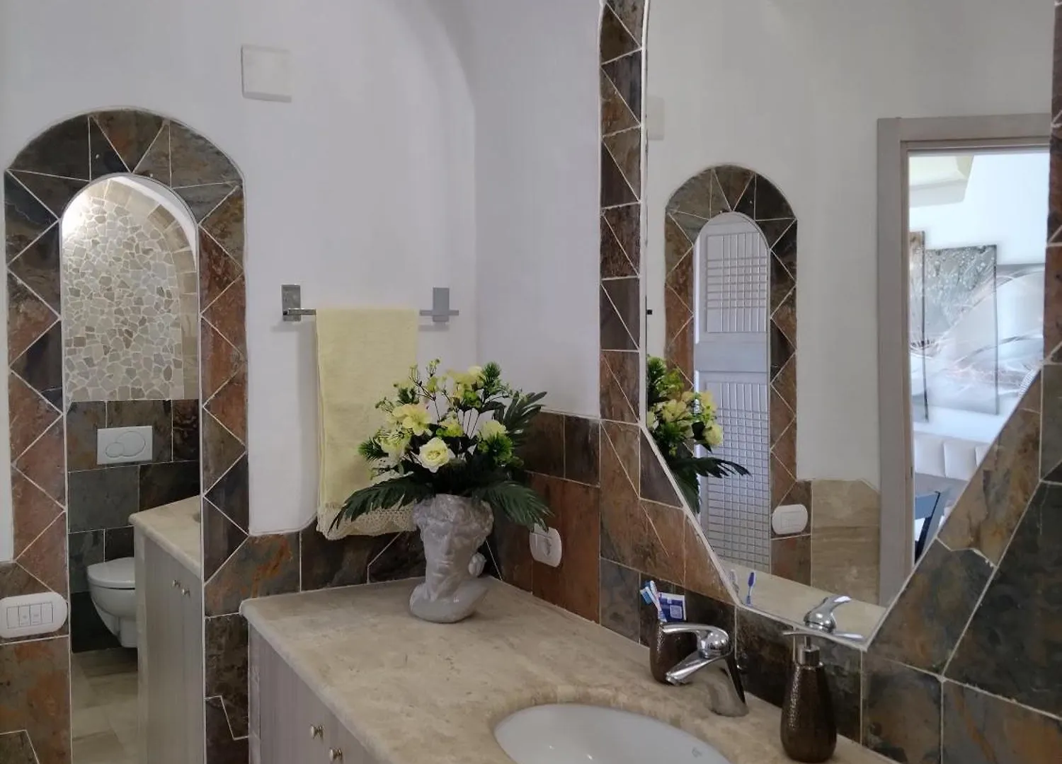 Sherden - Esmeralda Luxury Apartment Marinella