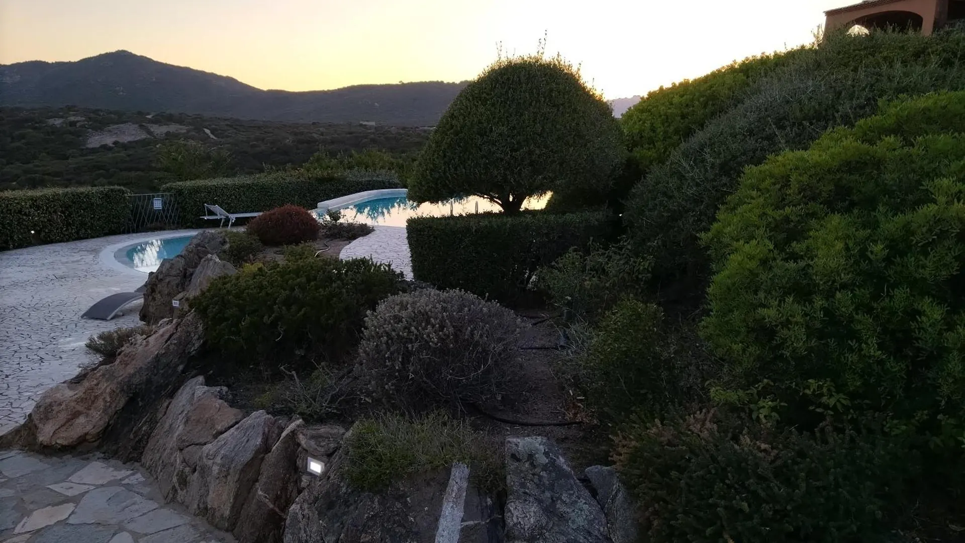 Sherden - Esmeralda Luxury Apartment Marinella