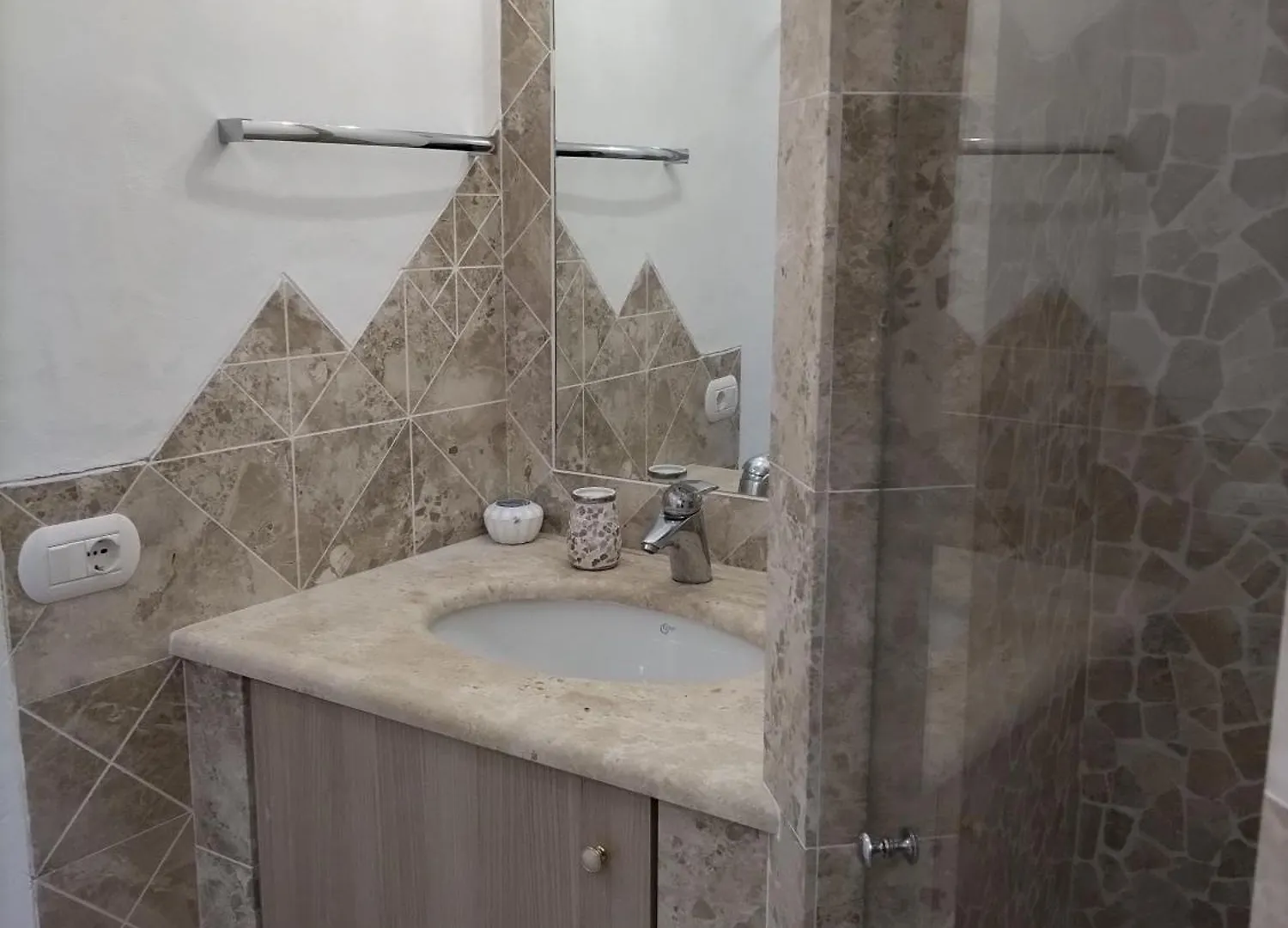 Sherden - Esmeralda Luxury Apartment Marinella